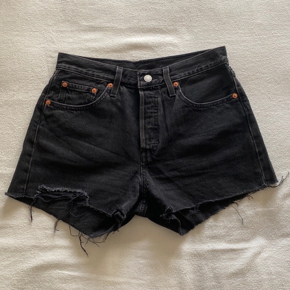 Levi’s | 501 Shorts - Picture 1 of 7